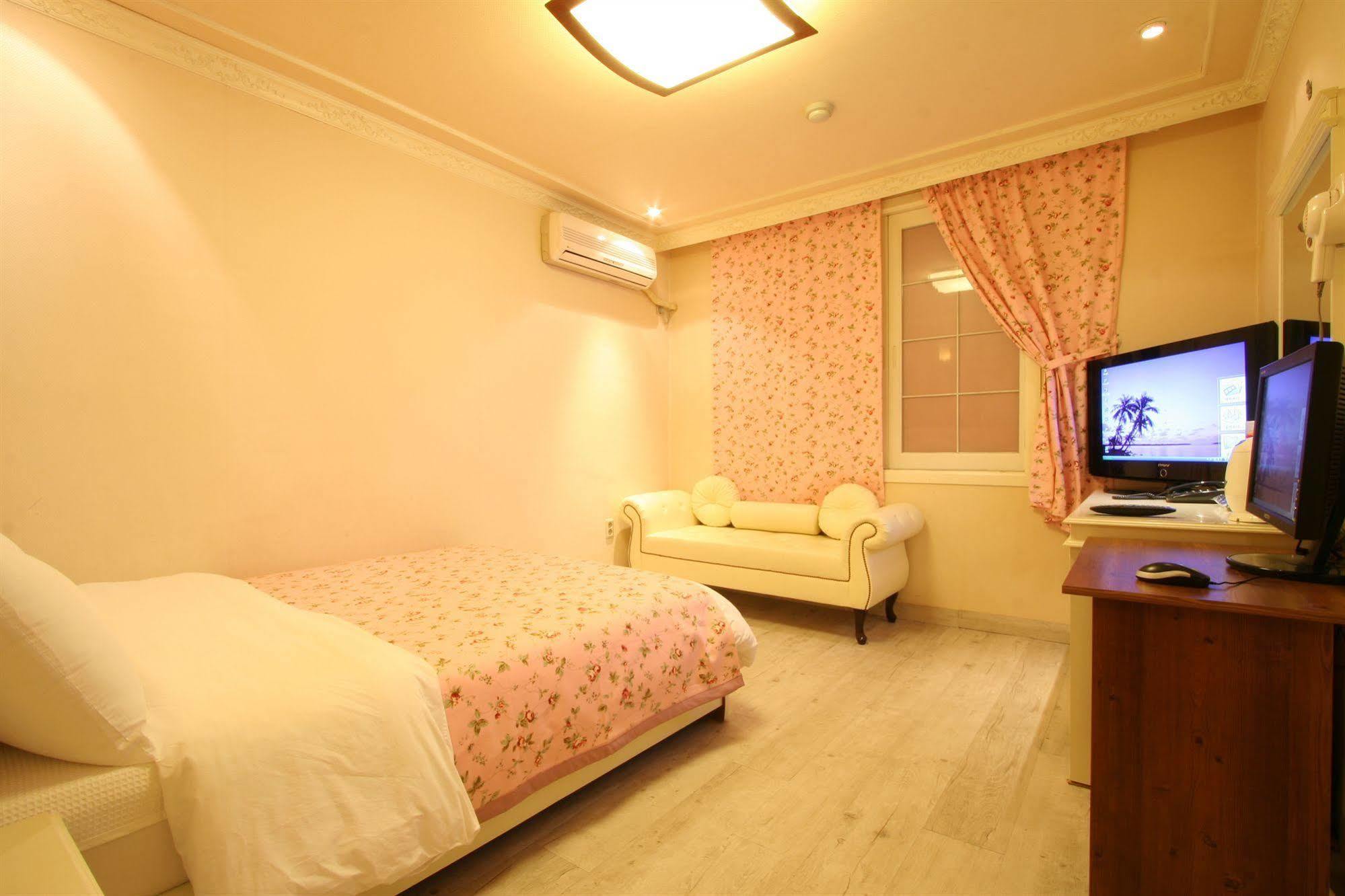 Busan Dalmaji Hotel Exterior photo